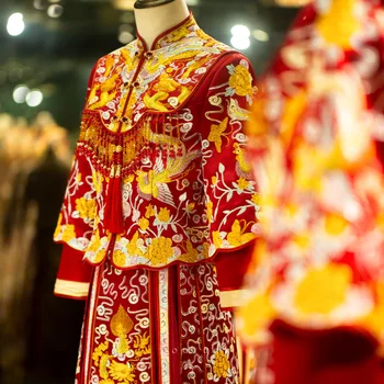 בסגנון סיני מנדרינית צווארון נישואין Cheongsam אלגנטי דרקון ופניקס רקמה שמלת החתונה Свадебное платье