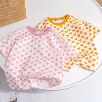 2023 ילדה O-צוואר חולצת תינוק Tees שרוולים קצרים בקיץ ילדים מתוקים לב לכל היותר בגדי כותנה מזדמן חולצת עבור 0-6 שנים