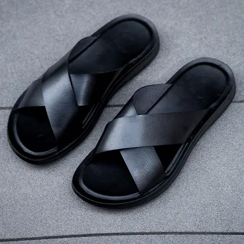 YEINSHAARS קיץ סנדלי גברים עור קלאסי הרומית פתוחות נעל חיצונית חוף גומי נעלי קיץ פליפ פלופ מים סנדלים